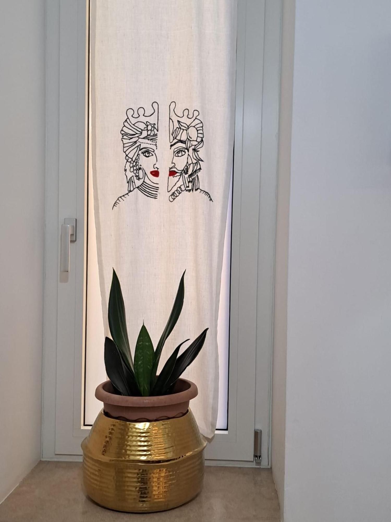 Futtitinni Home Casamia Palermo Exteriör bild